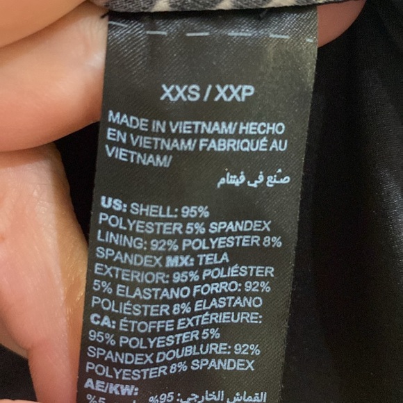 White House black market top - Picture 5 of 7